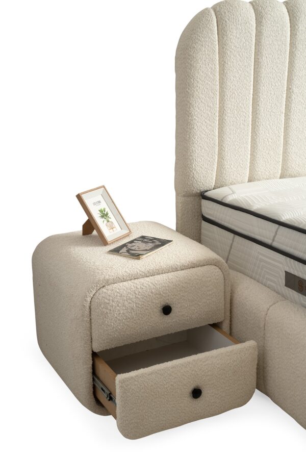 Boxspring Royal Crème wit