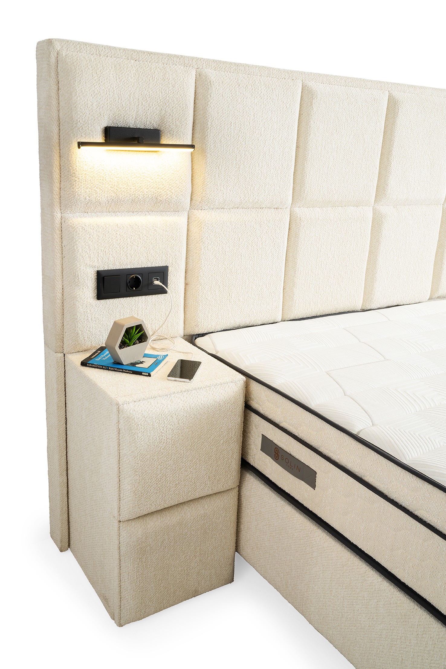 Boxspring Vanessa Crème wit