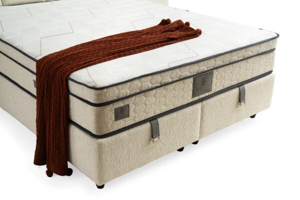 Boxspring Vanessa Crème wit