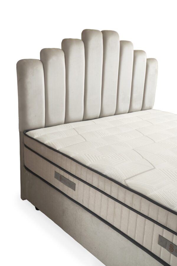 Boxspring Marsi Crème wit