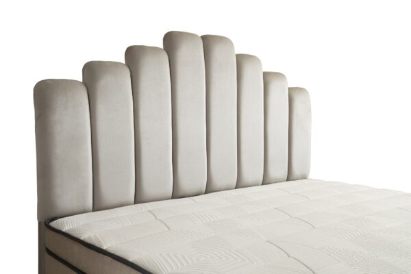 Boxspring Marsi Crème wit
