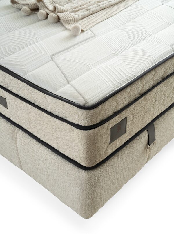 Boxspring Puffy Crème wit