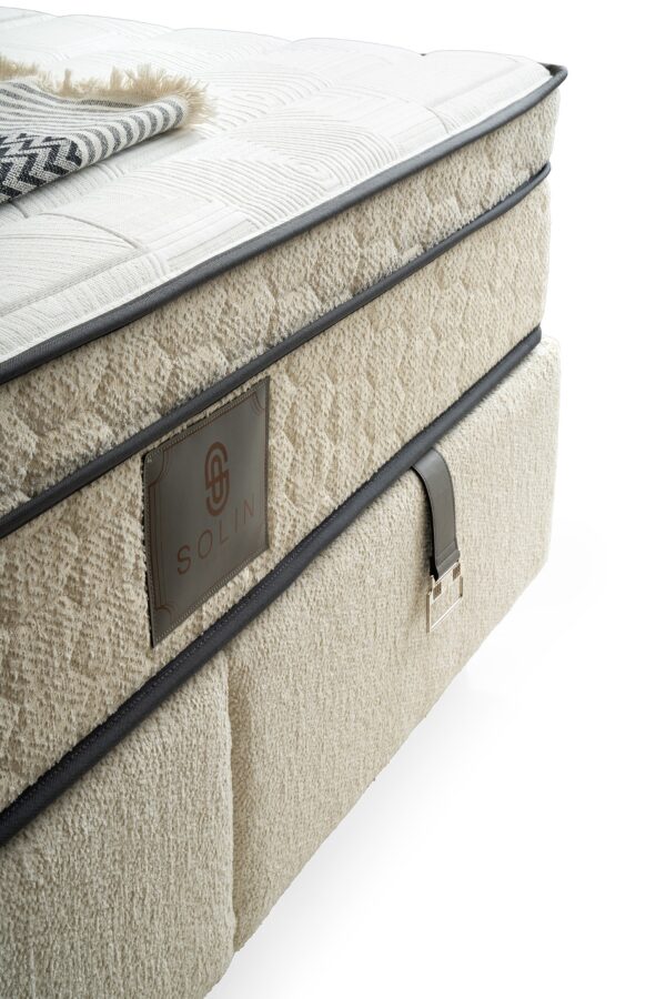 Boxspring Derin Crème wit