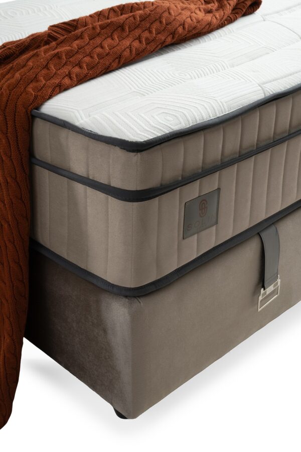 Boxspring Guzide Goud